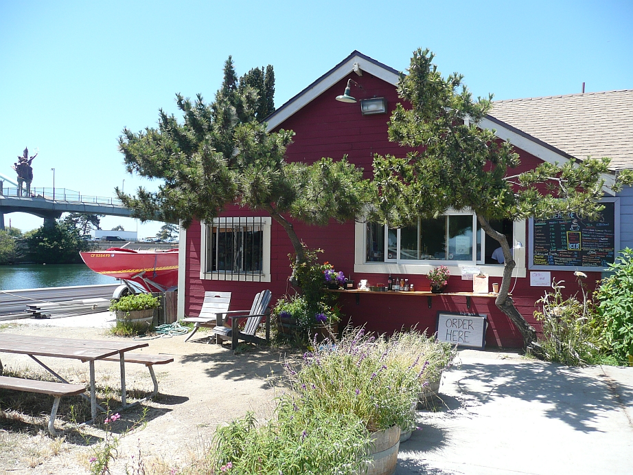 On the waterfront: A new cafe in Aquatic Park