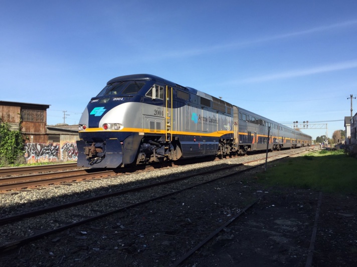 Amtrak train fatally strikes man in West Berkeley