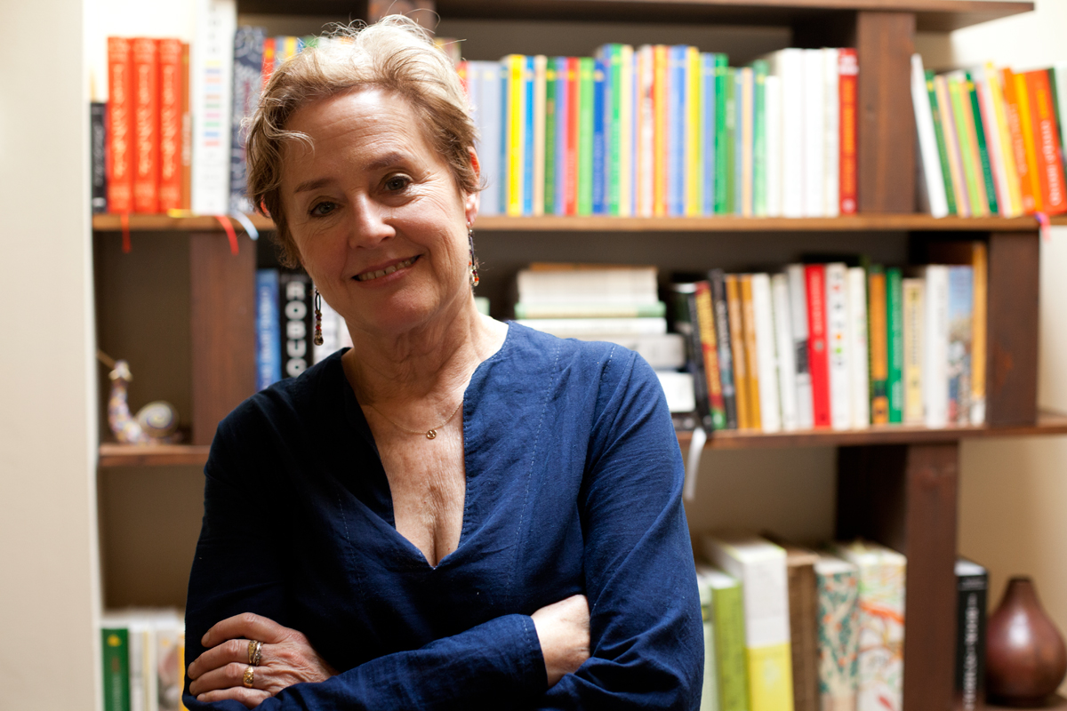 Alice Waters opens a new restaurant; Mama seeks local artists