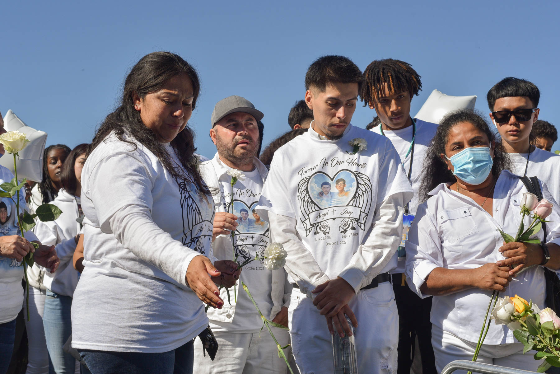 Teen brothers killed in shooting laid to rest in Berkeley funeral