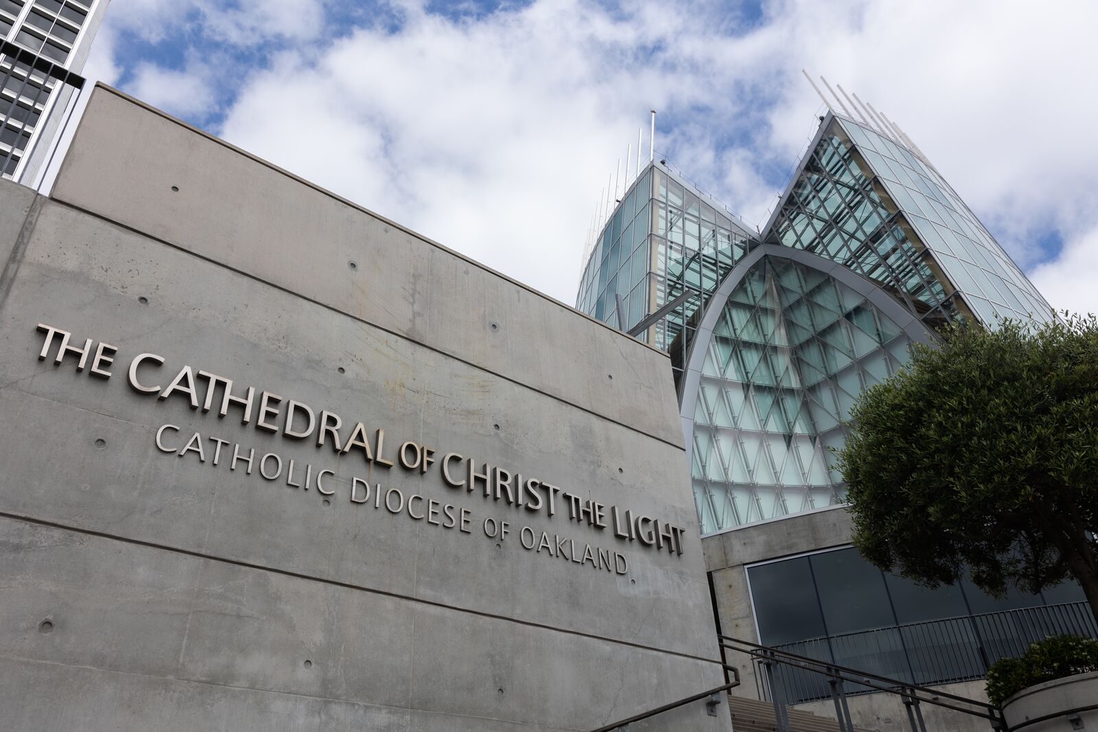 Oakland Diocese’s plan to settle sex abuse claims is a ‘sham,’ survivors group says