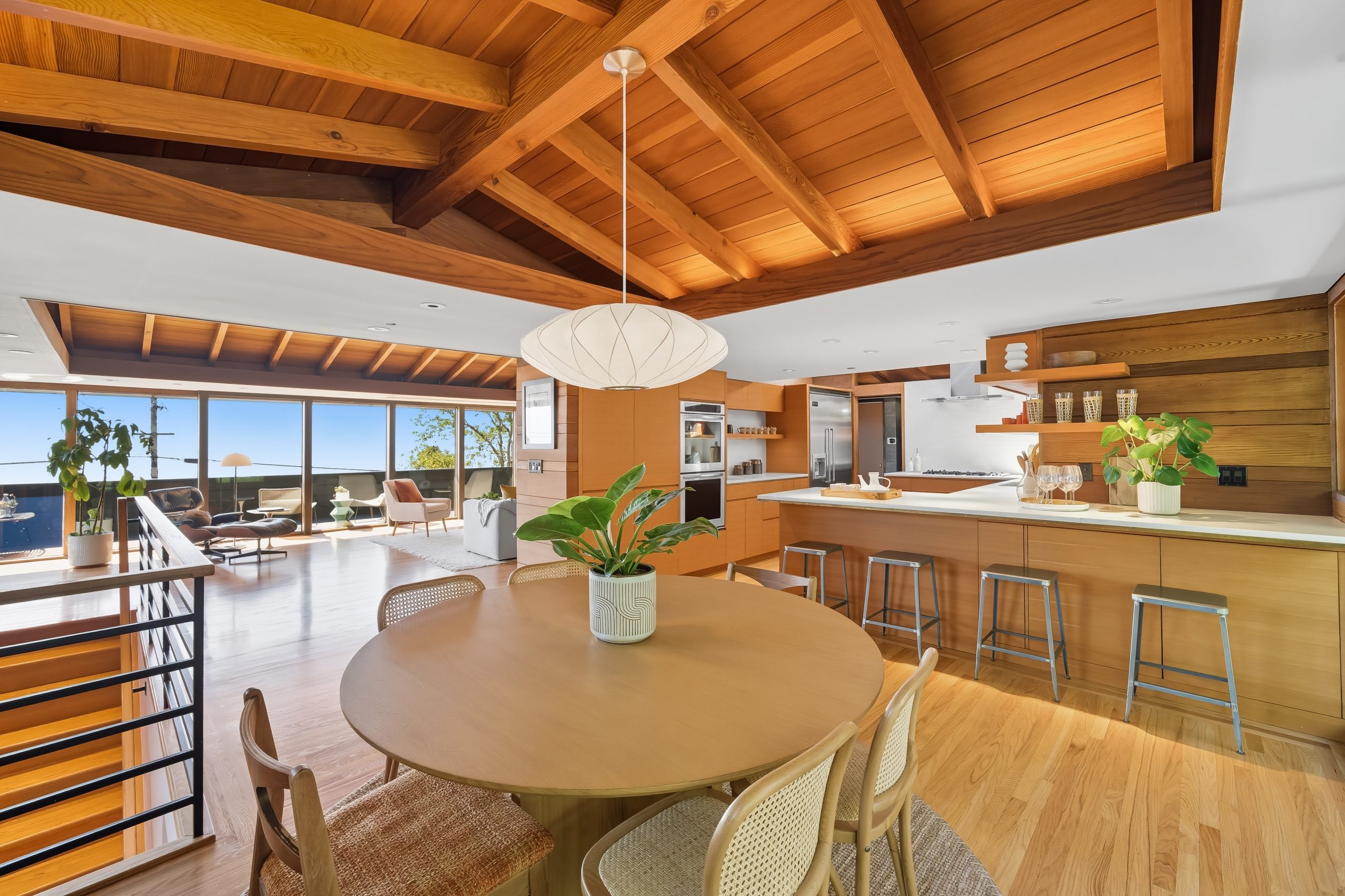 A mid-century modern treasure in the Berkeley Hills — 617 Grizzly