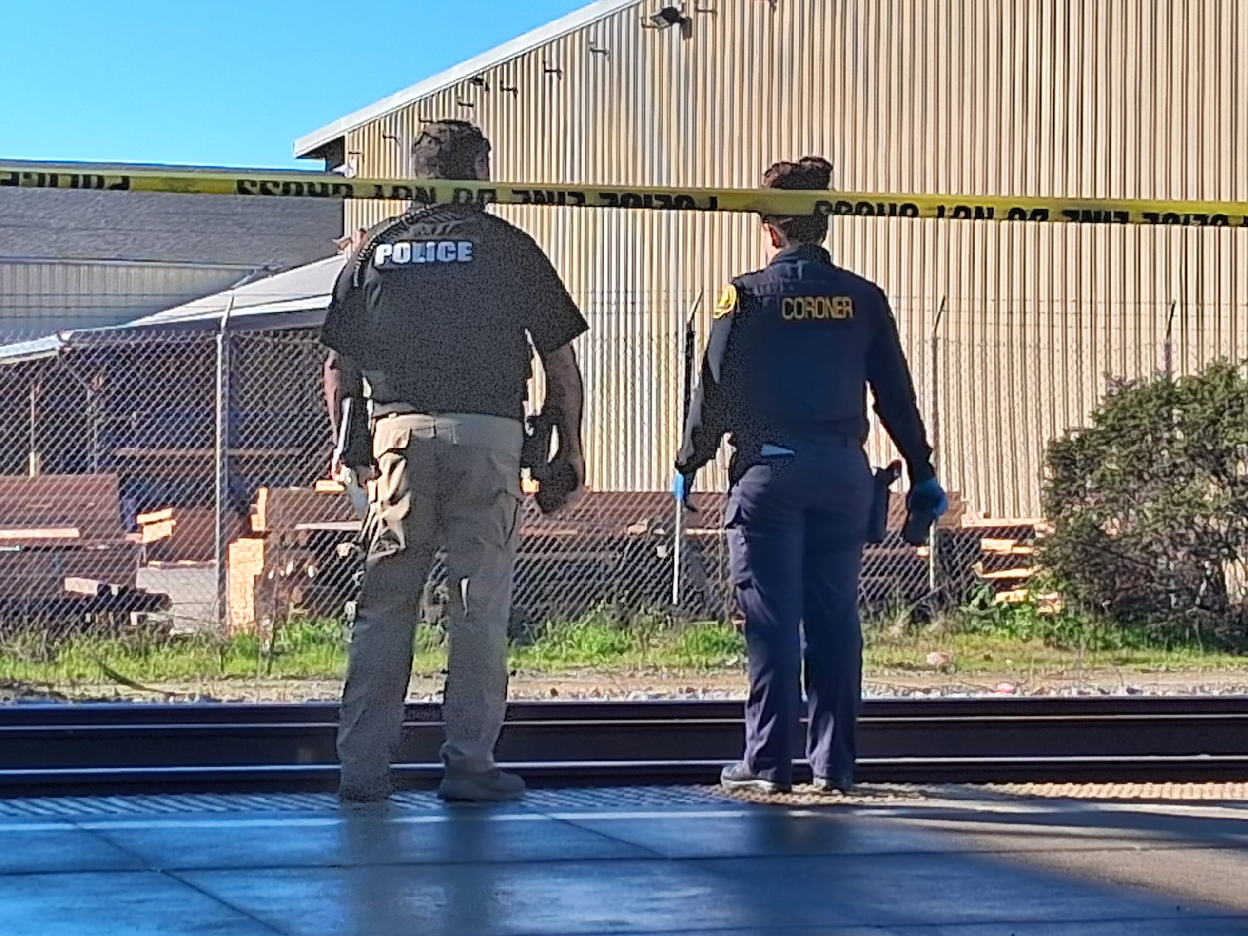 Train strikes and kills pedestrian in West Berkeley