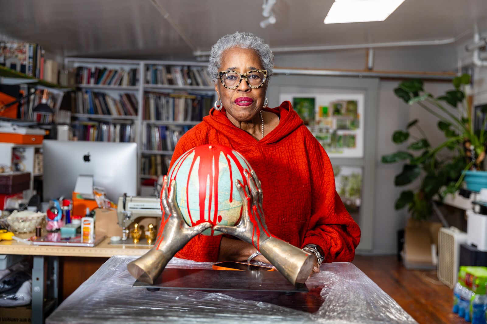 アート・デザイン・音楽 CeleBritation rankin Mildred Howard's biggest ever exhibition is on view at OMCA